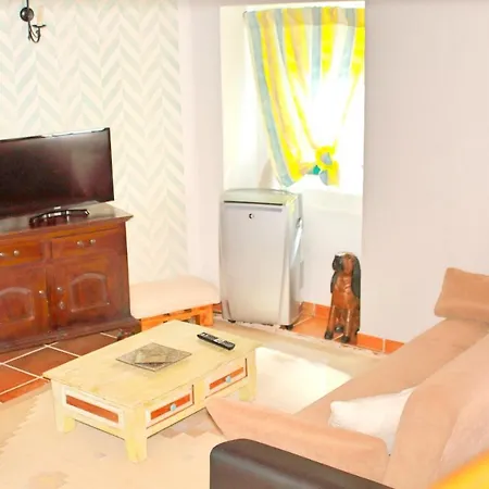 House With 2 Bedrooms In Assafora, Sao Joao Das Lampas, With Enclosed Garden And Wifi - 2 Km From The Beach
